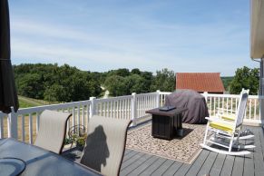 Robenstein Exterior_2