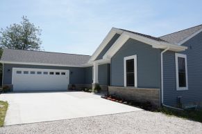 Robenstein Exterior_5